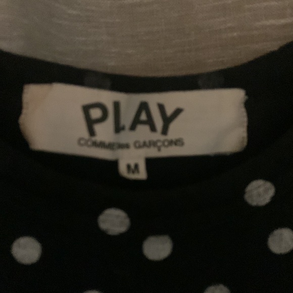 Comme Des Garçons Play
polka dot long sleeve - Picture 2 of 6